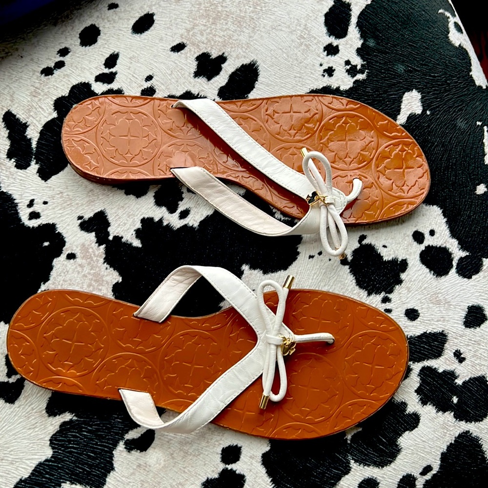 Women’s size 9 Kate spade flip-flops